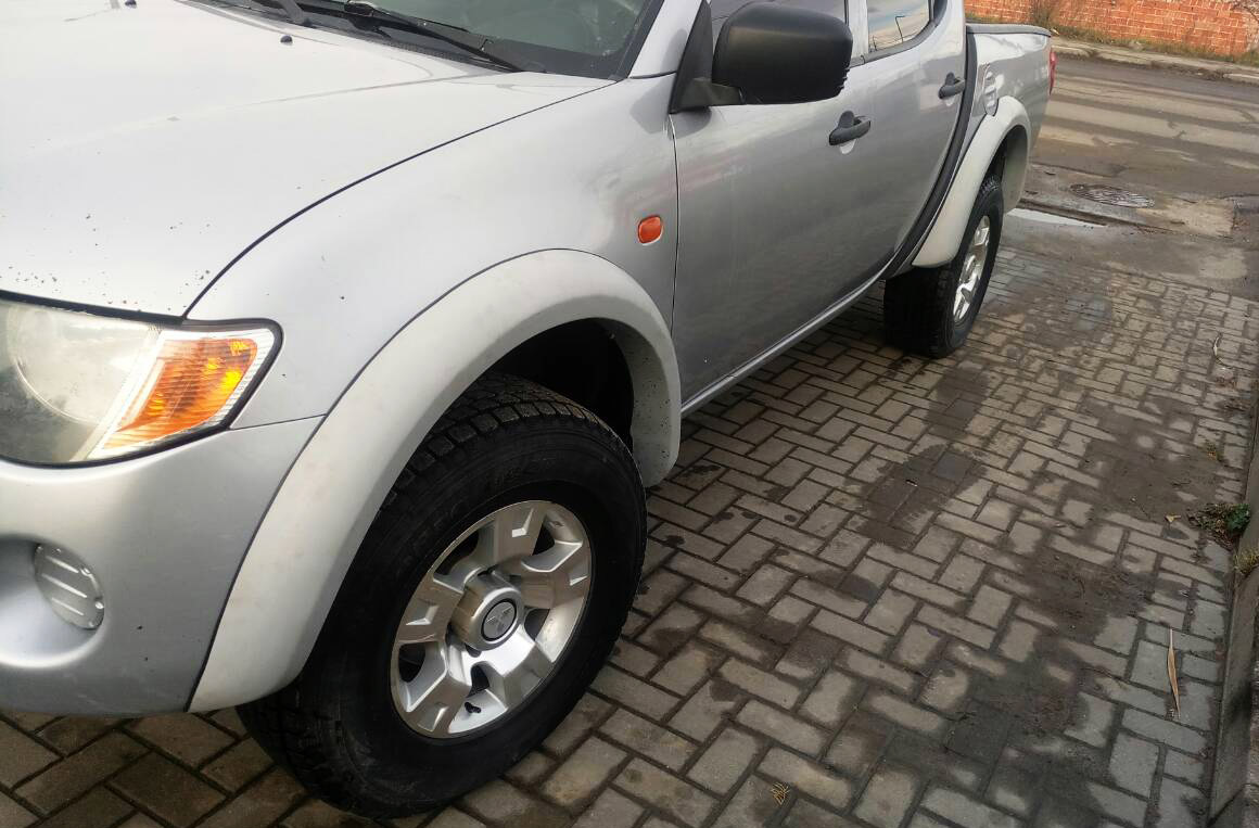 Фотогалерея дисків на авто Mitsubishi