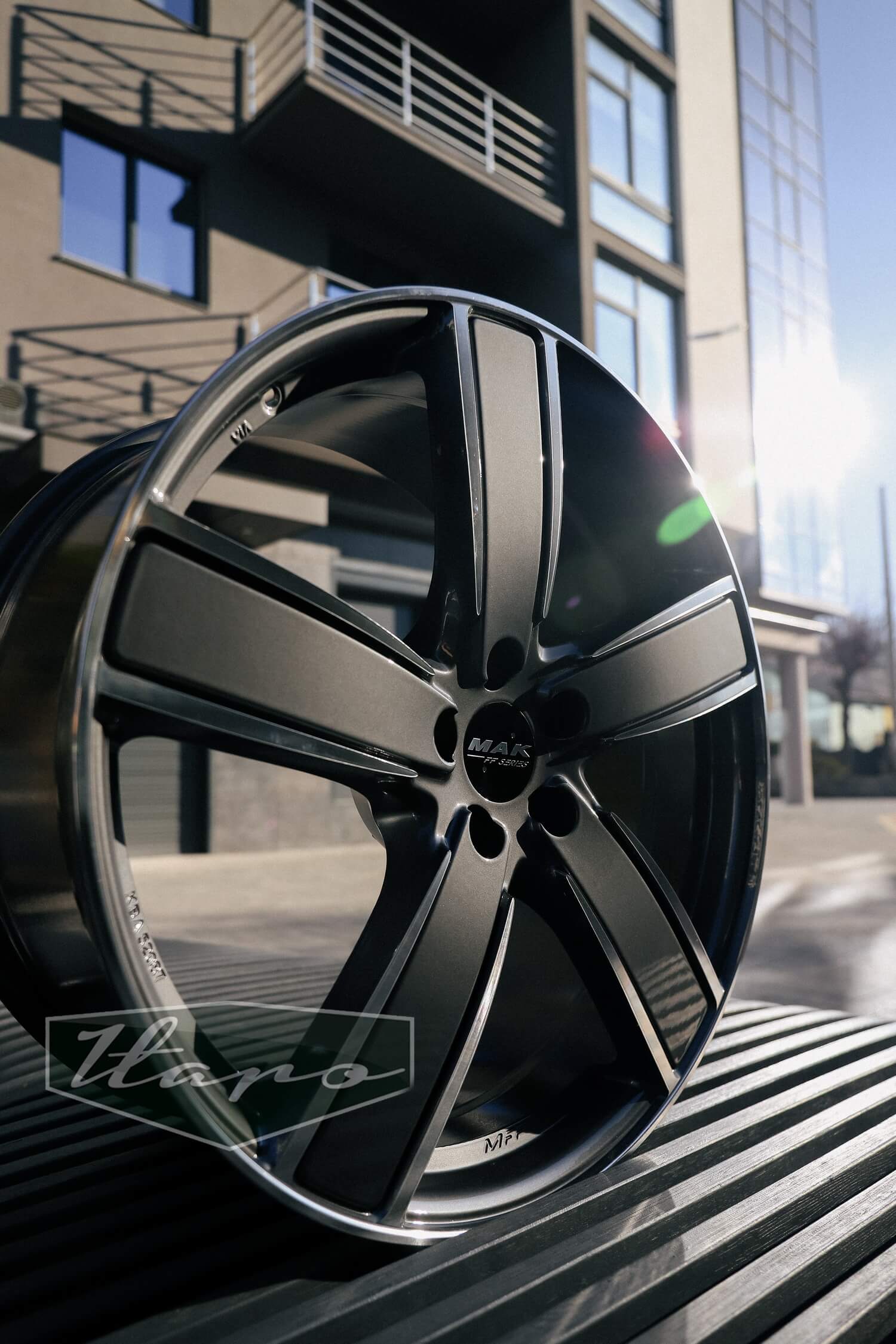 Фотогалерея дисків на авто Porsche