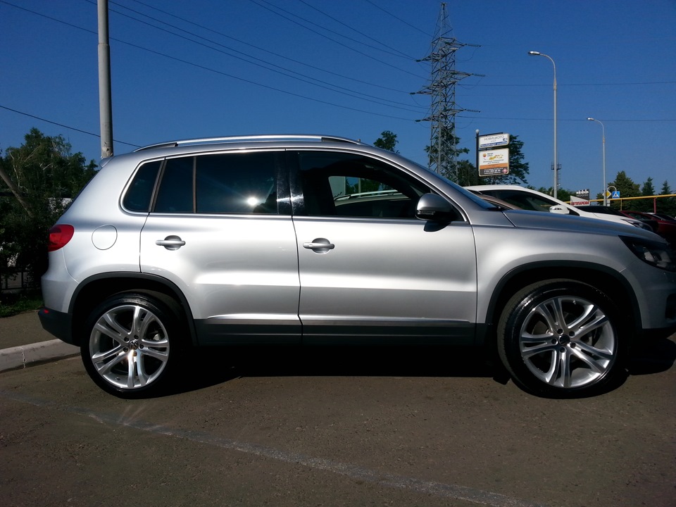 Фотогалерея дисків на авто Tiguan