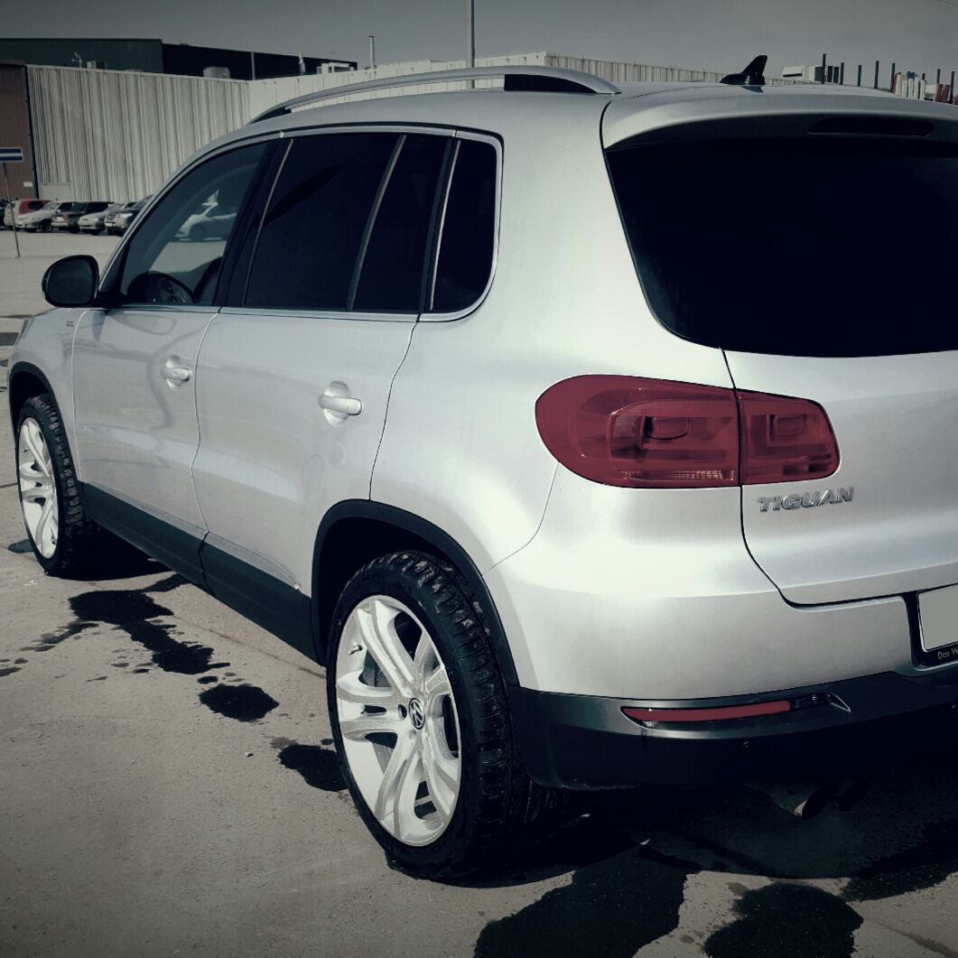 Фотогалерея дисків на авто Tiguan