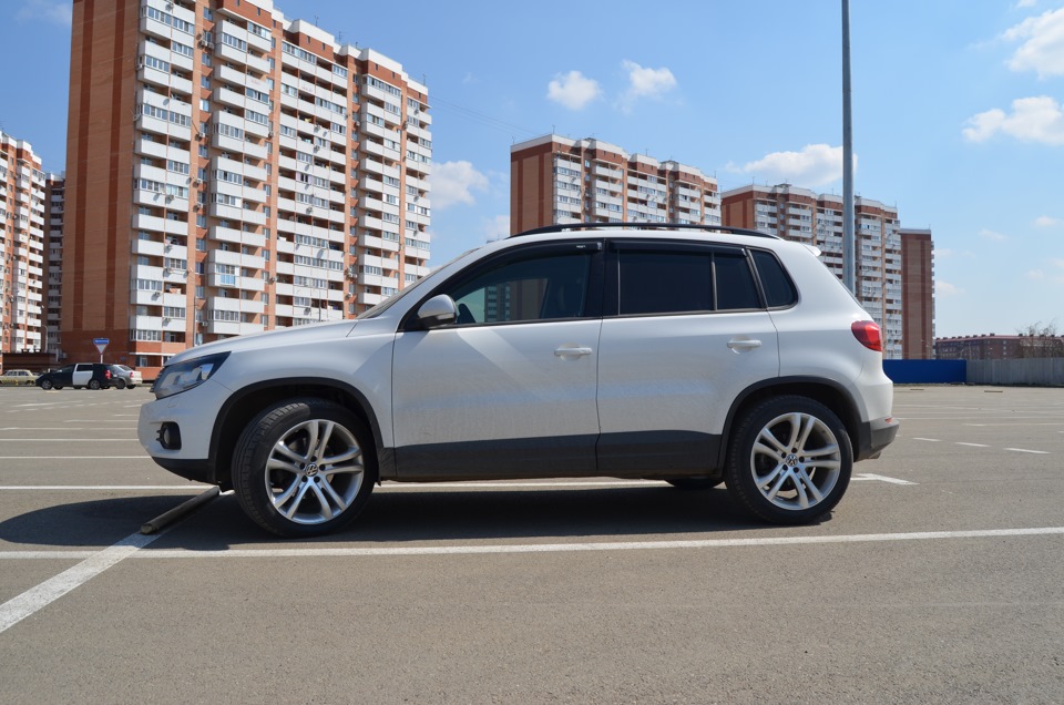 Фотогалерея дисків на авто Tiguan
