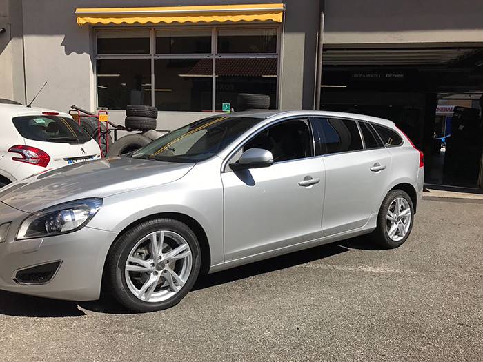 Фотогалерея дисків на авто Volvo