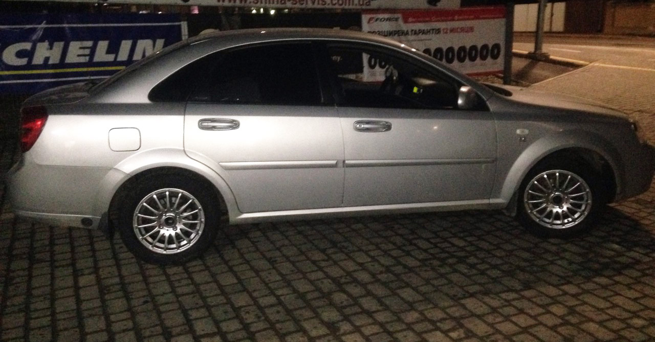 Фотогалерея дисків на авто Lacetti
