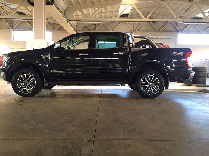 Фотогалерея дисків на авто Ford